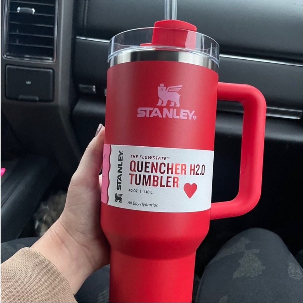 Stanley Red Quencher H2.0 Tumbler with Handle